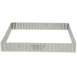 Outlet Cerf Dellier Cadre à tarte carré cannelé et perforé inox H 3 cm - 23 x 23 cm De Buyer