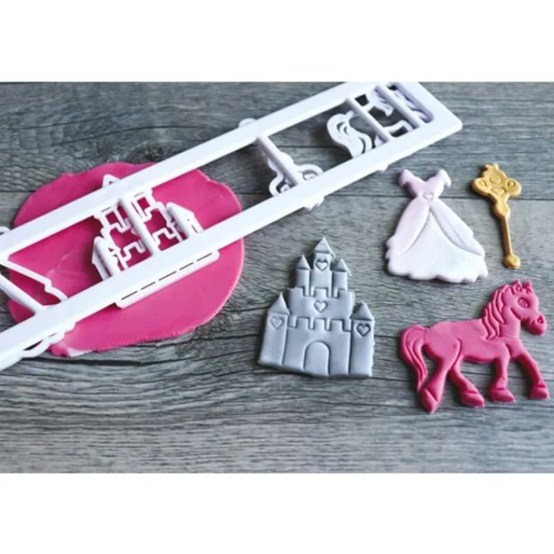 Hot Cerf Dellier Découpoir pâte à sucre 4 empreintes princesse