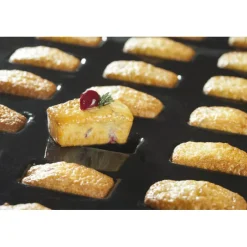 Sale Cerf Dellier Flexipan 60x40 plaque de 56 mini-cakes droits bouchée 5x2,5 cm