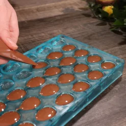 Cerf Dellier Moule chocolat œufs craquelés 3 cm Patisdécor