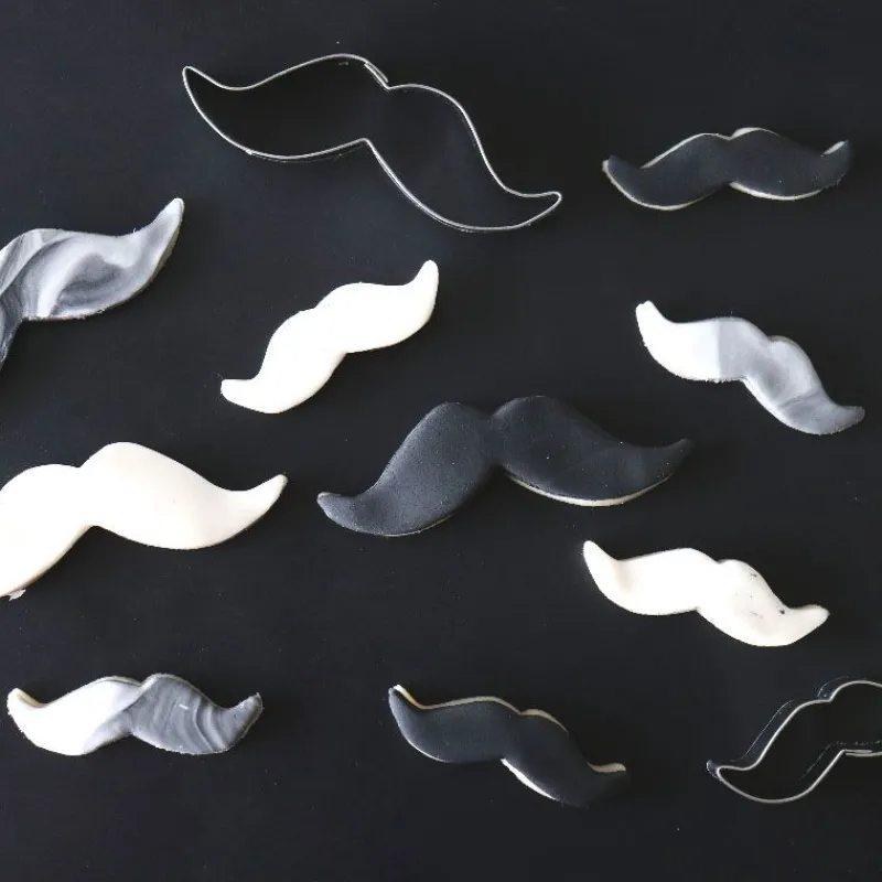 Best Cerf Dellier Pâte à sucre noire 100 g