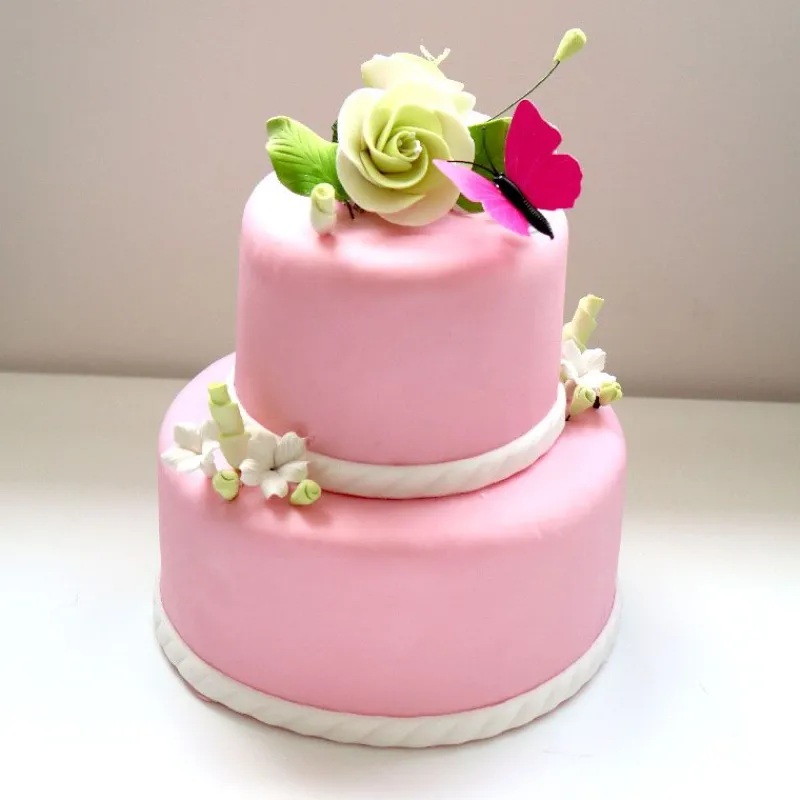 Sale Cerf Dellier Pâte à sucre rose étalée