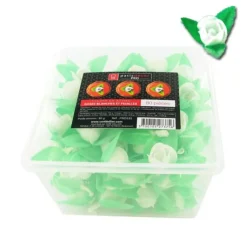 New Cerf Dellier Roses blanches et feuilles en azyme (x80)